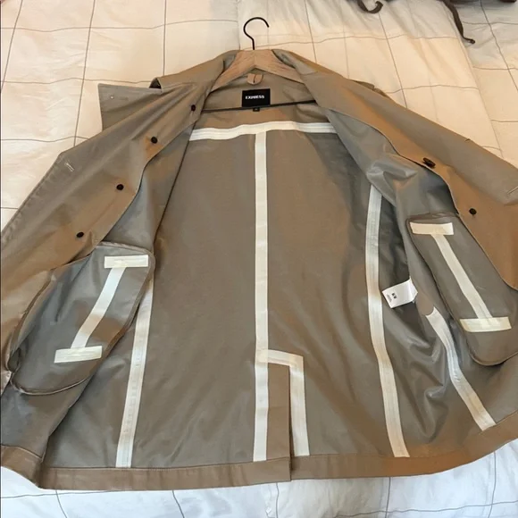 Express Beige Double-Breasted Coat / Mid length (not long) - Picture 3 of 3